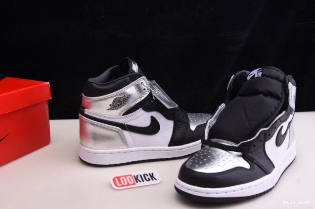 Bmlin Shoes CD0461-001 OG TOE JORDAN HIGH WMNS AIR 1 SILVER 0805